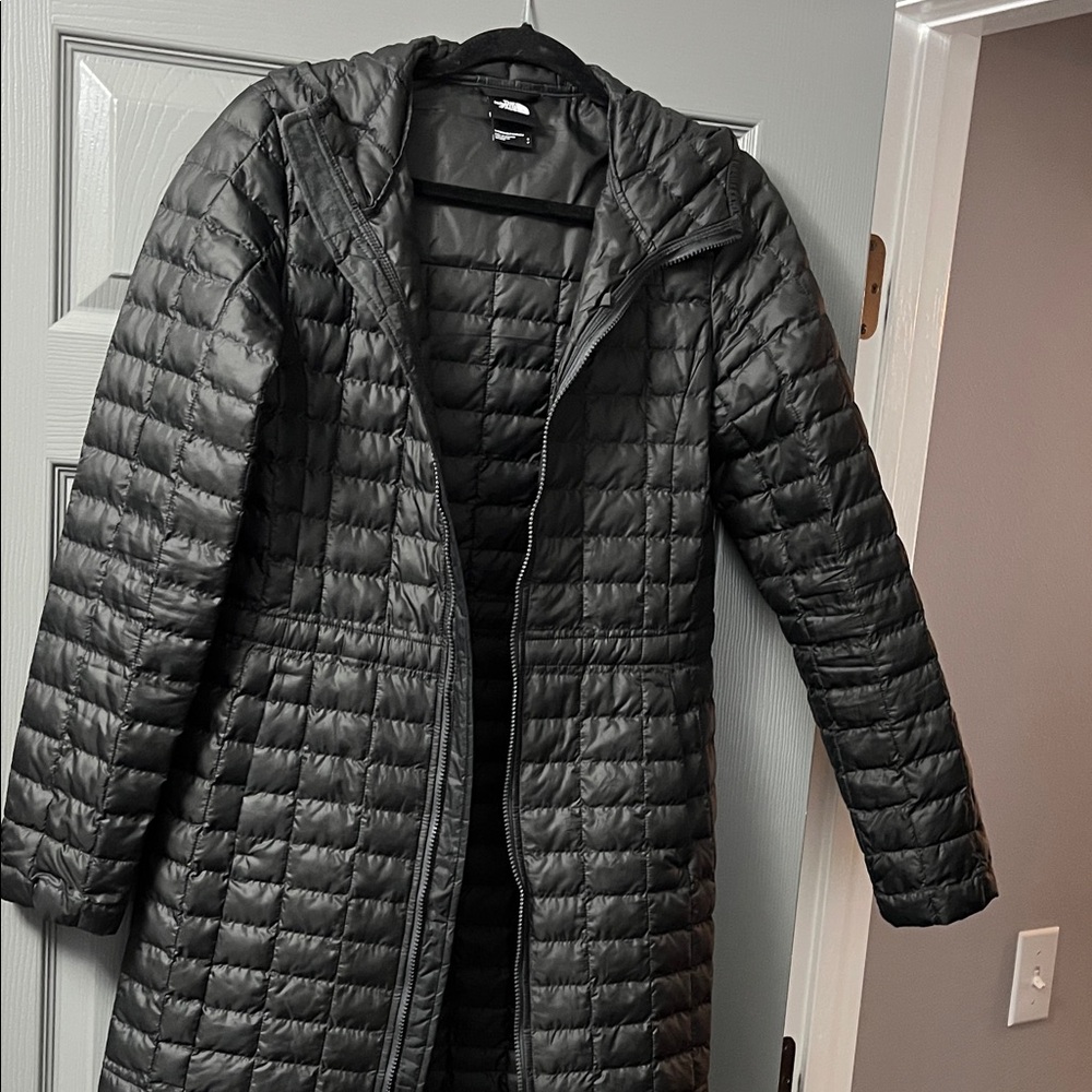 The North Face Women's Black Thermoball Jacket/coat